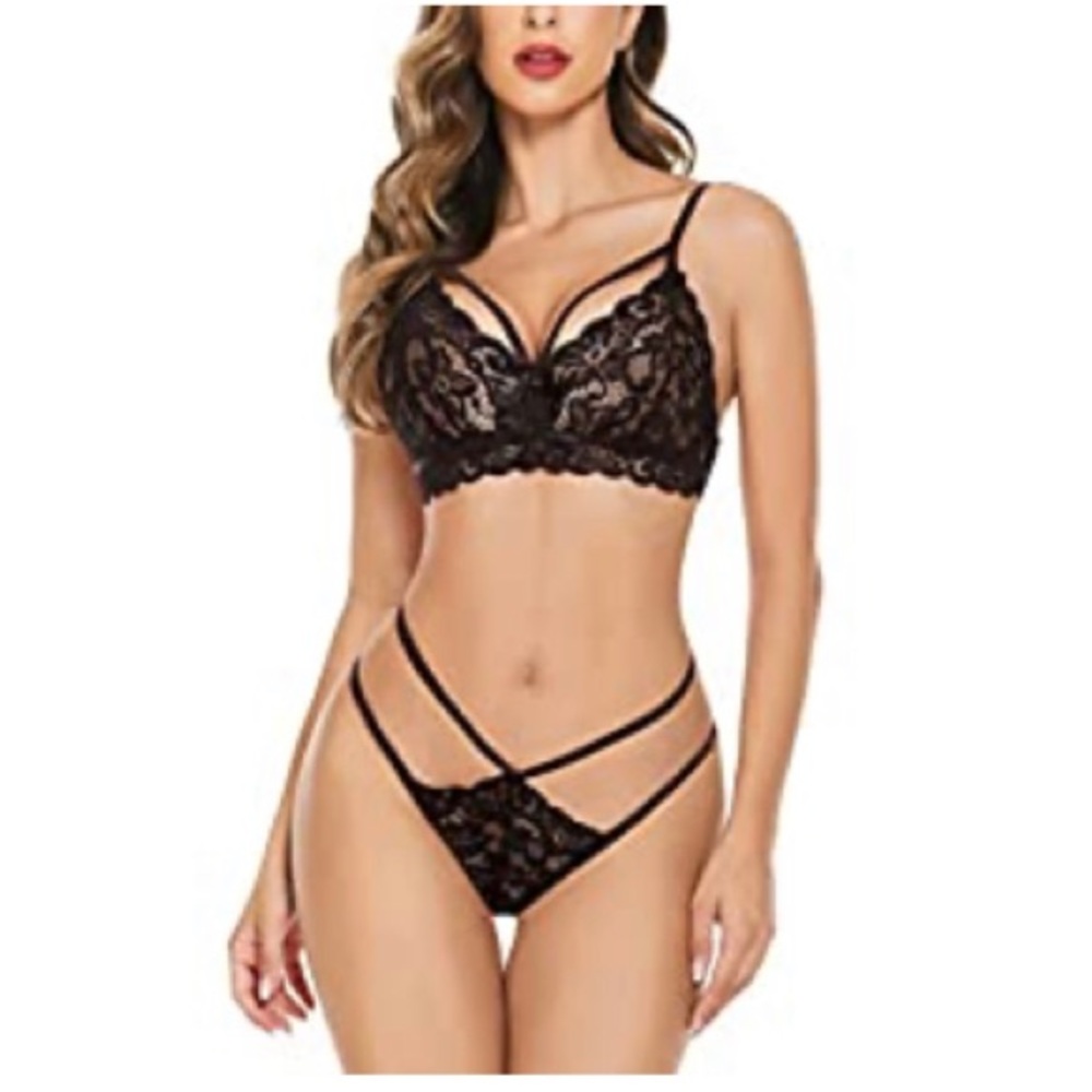 Strappy thong lingerie set nwot